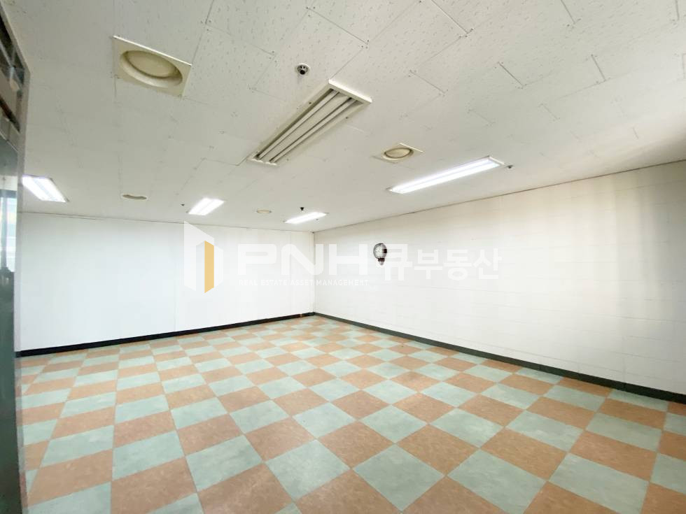 경기 군포시 당정동 군포시 당정동, SK벤티움 지식산업센터내, 전용 16평, 소형사무실임대, 화물엘베O, 즉시입주가능 월세 매물번호 11097 사진 3
