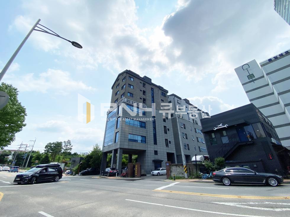 경기 안양동안구 관양동 인덕원역 인근, 전용25평, 코너형, 내부깔끔, 채광 좋은 소형사무실 임대 , 즉시입주가능 월세 매물번호 11116 사진 1