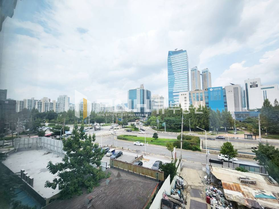 경기 안양동안구 호계동 4호선 범계역 역세권 소형사무실, 전용20평, 인근시세대비 저렴, 내부깔끔, 도로변위치, 대단지아파트 인근, 즉시입주가능 월세 매물번호 11117 사진 6