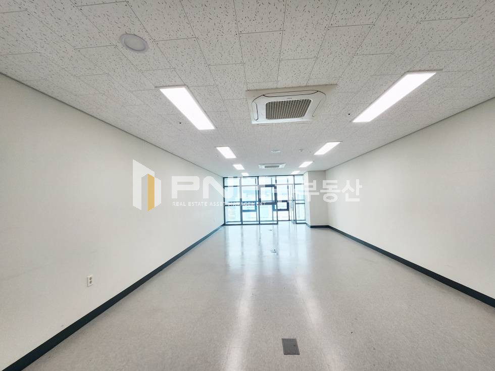 경기 의왕시 삼동 의왕역 인근, 더리브비즈원 지식산업센터, 전용26평, 월임대료 저렴, 부곡톨게이트 인근, 즉시입주가능 월세 매물번호 11127 사진 2