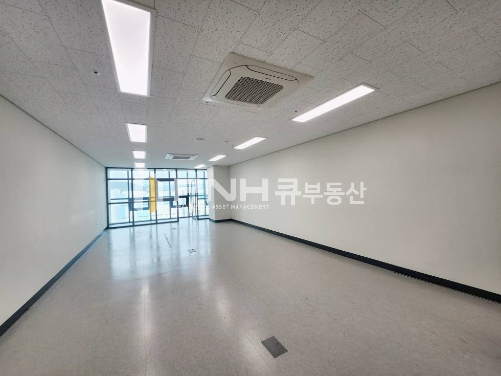 경기 의왕시 삼동 의왕역 인근, 더리브비즈원 지식산업센터, 전용26평, 월임대료 저렴, 부곡톨게이트 인근, 즉시입주가능 월세 매물번호 11127 사진 3