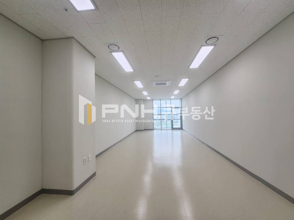 경기 의왕시 이동 1호선 의왕역 인근, 의왕테크노파크, 에이스하이테크 비전21, 전용 약17평, 월임대료 매우저렴, 즉시입주가능, 급매물, 천장형냉난방기O 월세 매물번호 11130 사진 5