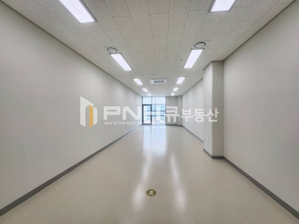경기 의왕시 이동 의왕시 의왕테크노파크, 에이스하이테크 비전21, 전용 약17평, 월임대료 매우저렴천장형냉난방기O, 3톤 화물엘베 O, 부곡톨게이트인근, 고속도로 인접, 즉시입주가능 월세 매물번호 11131 사진 2
