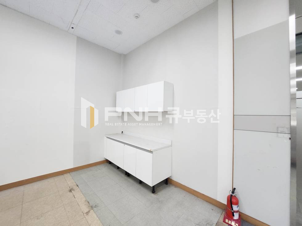 경기 안양동안구 호계동 4호선 범계역 역세권공장, 동보프라자, 전용60평, 내부 깔끔, 화물엘리베이터O, 주차편리, 즉시입주가능 월세 매물번호 11136 사진 6