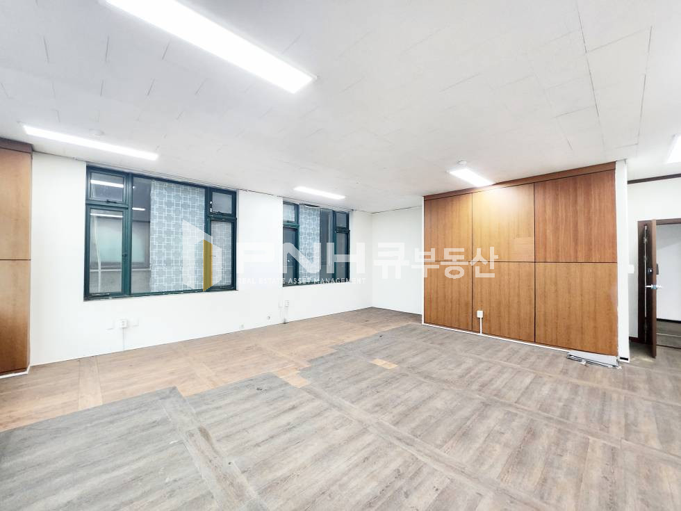 경기 의왕시 내손동 의왕롯데마트 맞은편, 계원대사거리, 전용35평, 업종제한X, 위치좋음, 내부깨끗, 월임대료저렴, 즉시입주가능 월세 매물번호 11153 사진 4