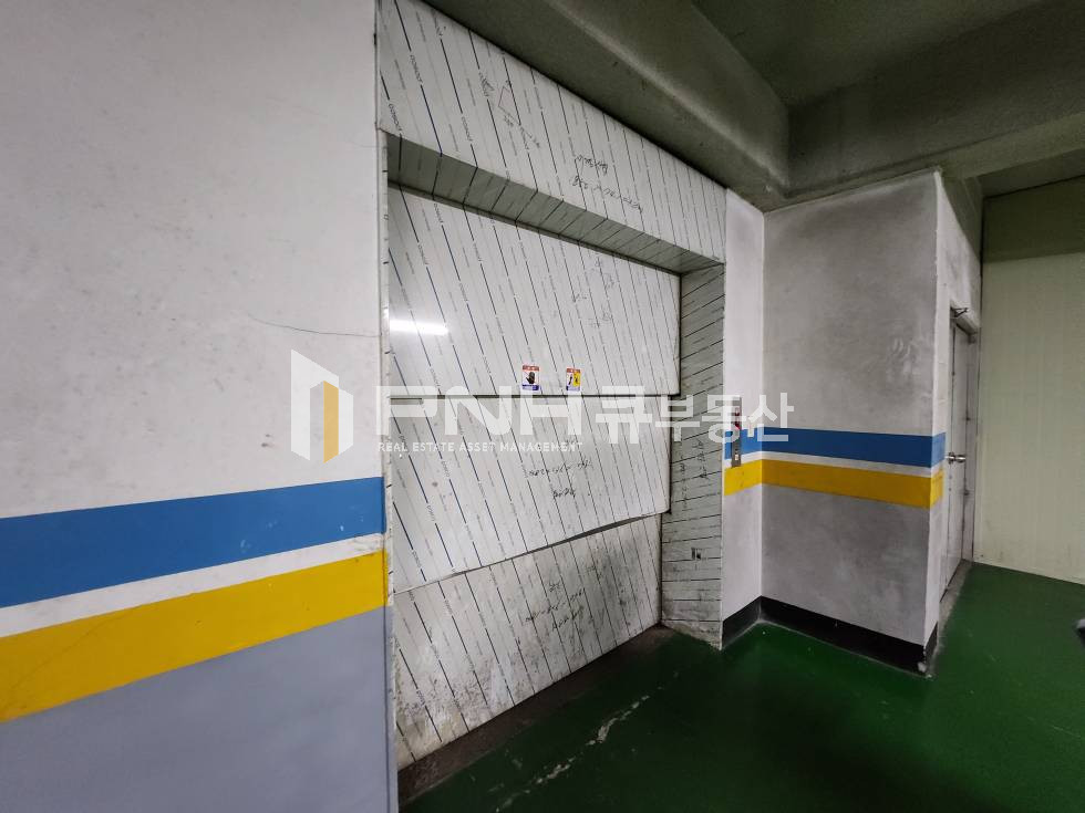 경기 안양동안구 호계동 1,4호선 금정역 초역세권, 공장 및 창고 및 사무실, 전용35평, 내부 매우 깔끔, 화물E/V 있음, 주차 편리, 화물 트럭 진출입 가능 월세 매물번호 11161 사진 1