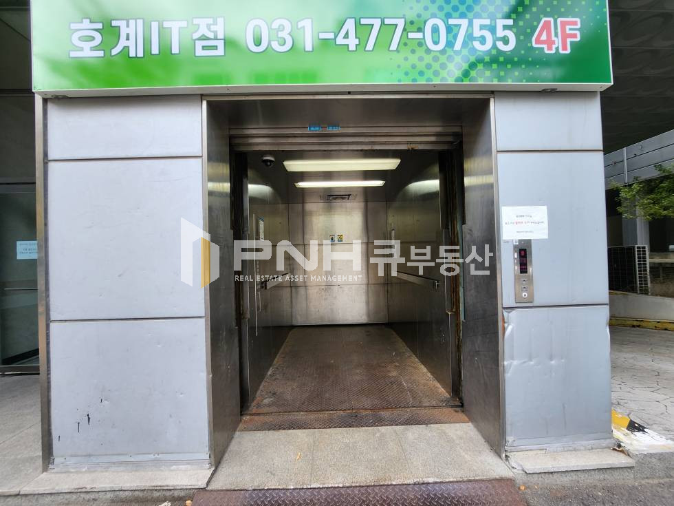경기 안양동안구 호계동 1,4호선 금정역 초역세권, 공장 및 창고 및 사무실, 전용65평, 내부 매우 깔끔, 화물E/V 있음, 주차 편리, 화물 트럭 진출입 가능 월세 매물번호 11160 사진 8