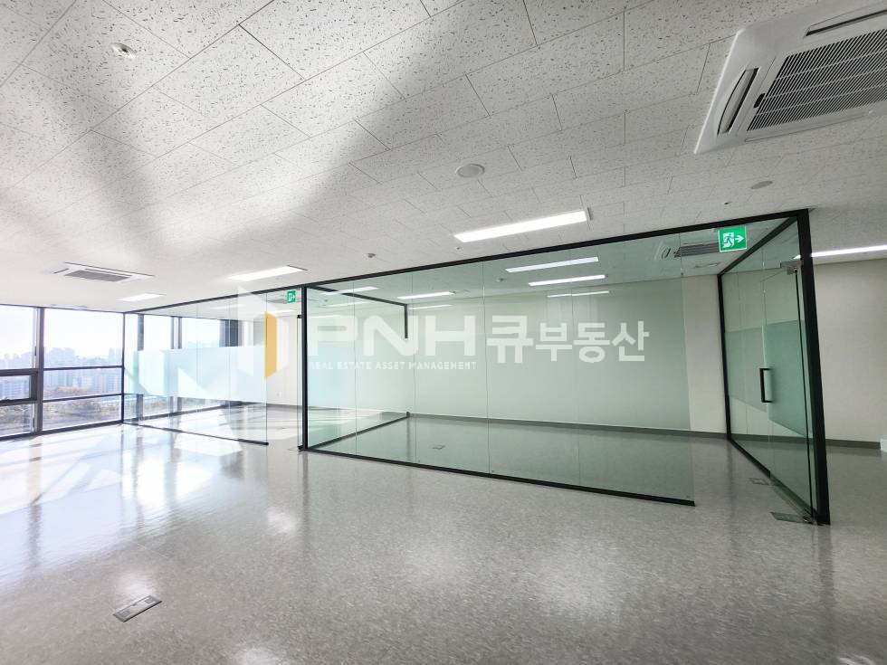 경기 과천시 갈현동 과천 지식정보타운 내 신축지식사업센터, 과천상상자이타워, 전용38, 풀인테리어, 룸2, 천장형냉난방기4대, 탕비실, 즉시입주 월세 매물번호 11164 사진 4