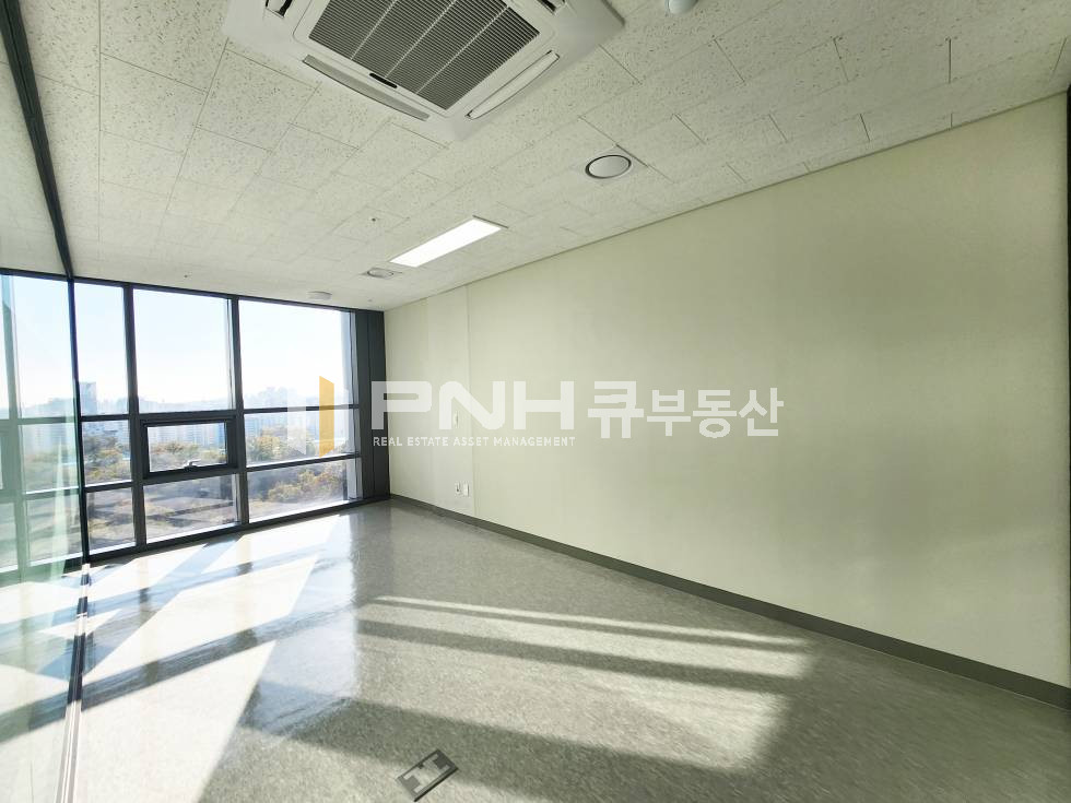 경기 과천시 갈현동 과천 지식정보타운 내 신축지식사업센터, 과천상상자이타워, 전용38, 풀인테리어, 룸2, 천장형냉난방기4대, 탕비실, 즉시입주 월세 매물번호 11164 사진 7