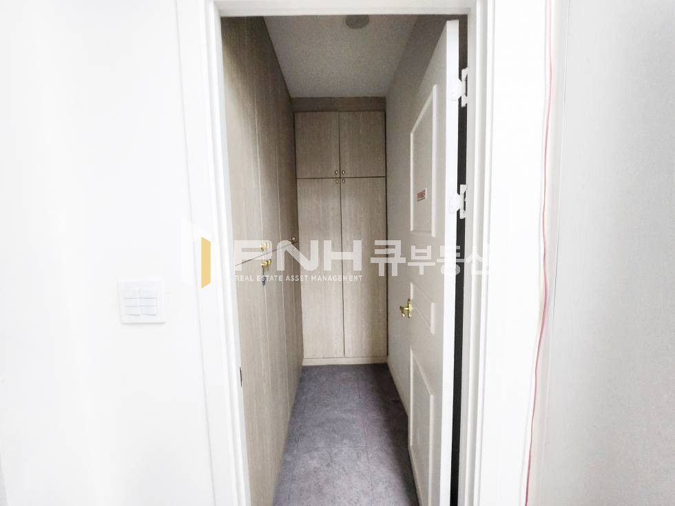 경기 안양동안구 관양동 4호선 인덕원역, 초초초역세권, 도보1분, 전용80평, 인테리어룸, 탕비실, 간판가능, 즉시입주 월세 매물번호 11169 사진 7