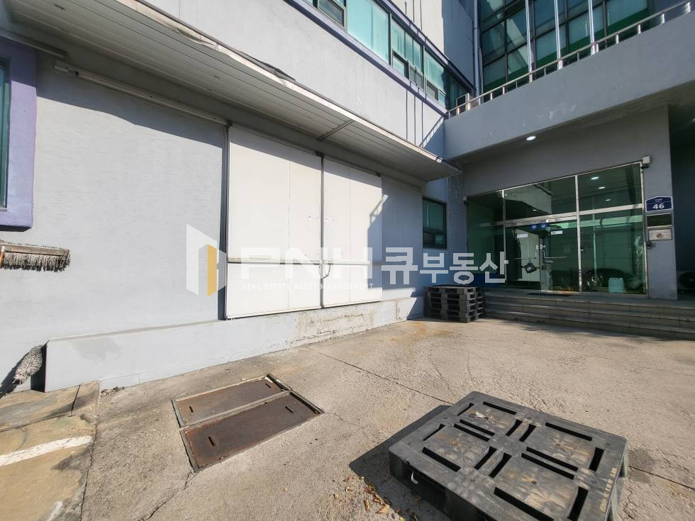 경기 의왕시 고천동 의왕시 단독 3개층 코너 단독공장 임대 약 690평 면적 사용가능한 공장임대 월세 매물번호 11175 사진 2
