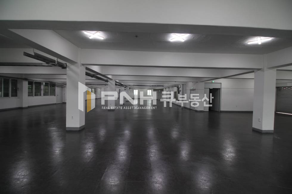 경기 군포시 당정동 군포역 역세권 신축급 1층 화물 진출입 편리한 공장,창고 임대 월세 매물번호 11177 사진 5
