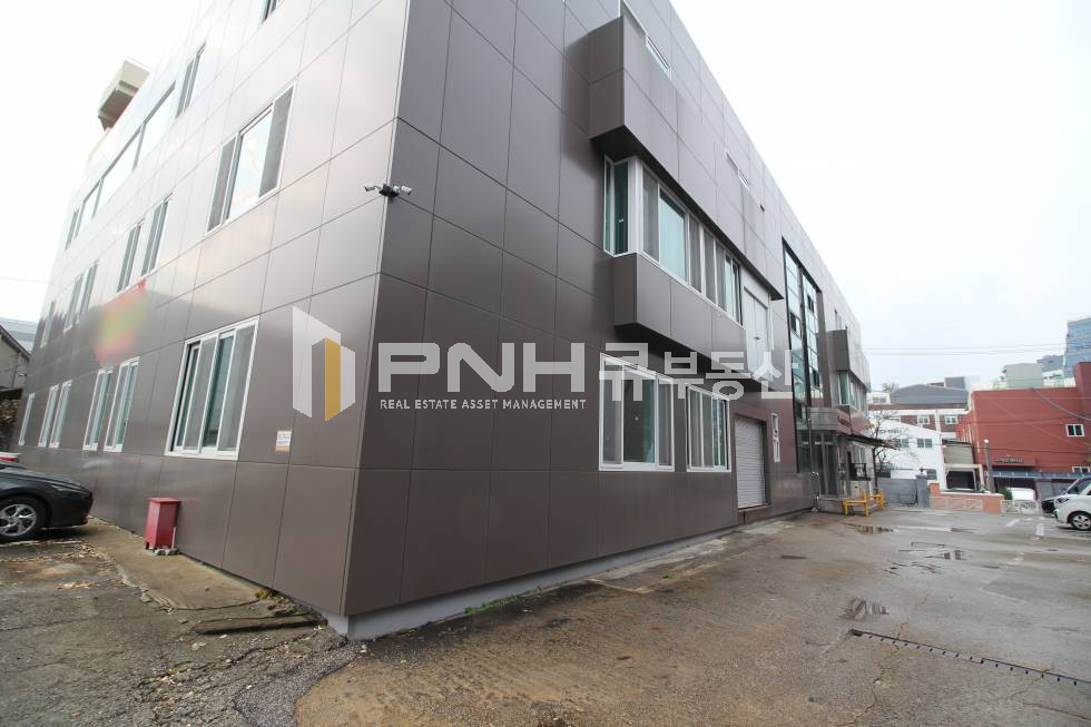 경기 군포시 당정동 군포역 역세권 신축급 1층 화물 진출입 편리한 공장,창고 임대 월세 매물번호 11177 사진 9
