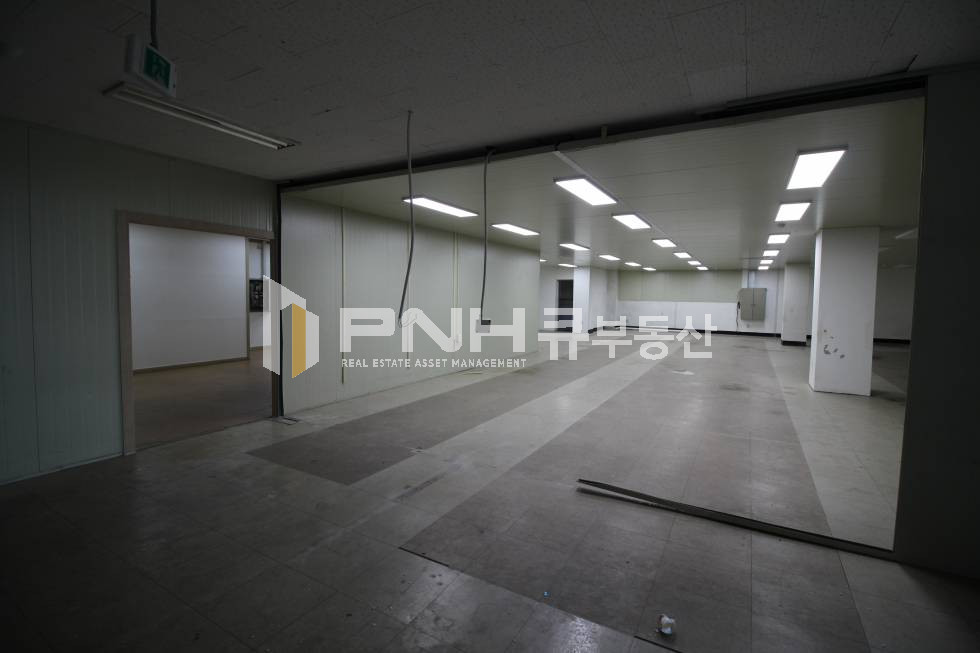 경기 군포시 당정동 군포역 인근 전용 210평 1층 사용 가능한 가성비 대형면적 공장임대 월세 매물번호 11178 사진 8