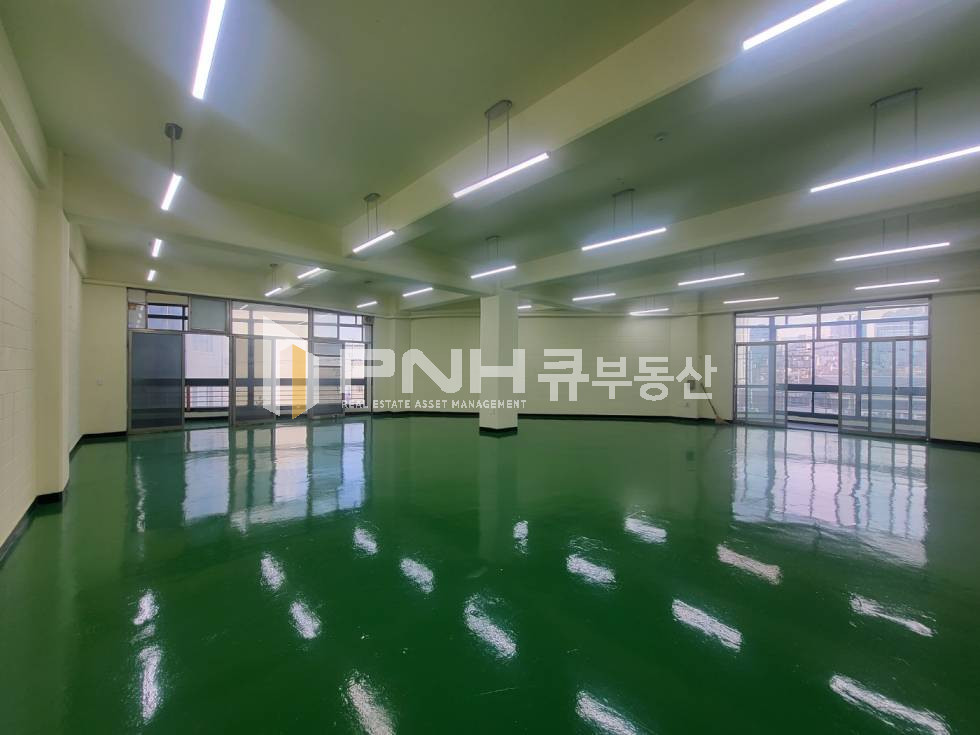경기 안양동안구 관양동 동일테크노타운C동, 평수대비저렴한월세,에폭시바닥,LED조명 교체 완료 월세 매물번호 11179 사진 1