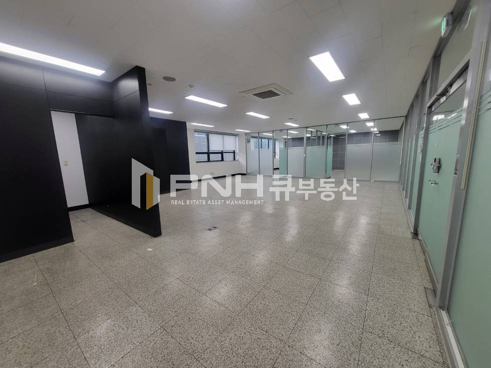 경기 안양동안구 관양동 시스템에어컨2,룸2,깨끗한 중소형사무실 월세 매물번호 11181 사진 1