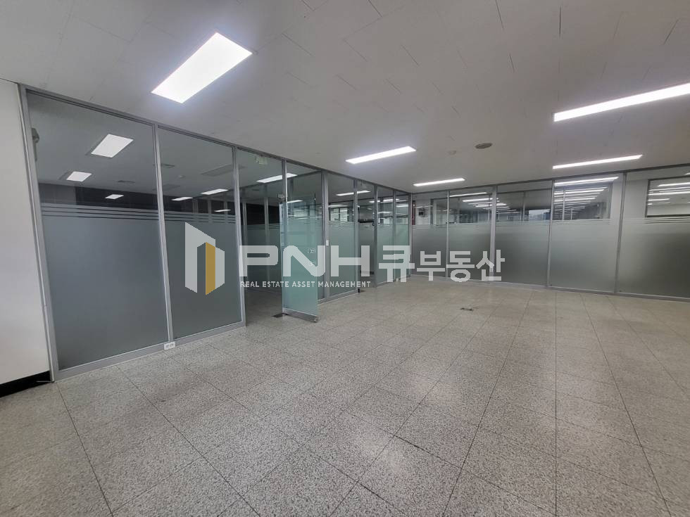 경기 안양동안구 관양동 시스템에어컨2,룸2,깨끗한 중소형사무실 월세 매물번호 11181 사진 3