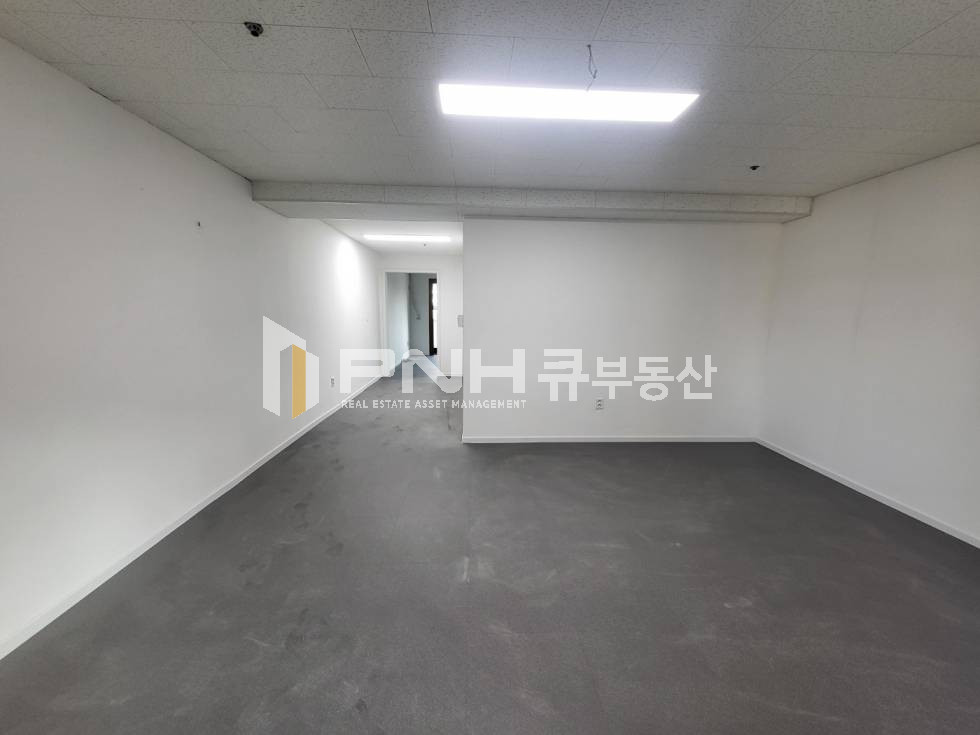 경기 안양동안구 호계동 사무실, 근생가능, 올수리, 내부 화장실 있음,월세협의가능 월세 매물번호 11183 사진 1