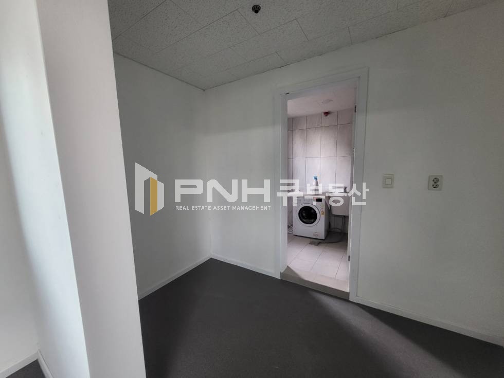 경기 안양동안구 호계동 사무실, 근생가능, 올수리, 내부 화장실 있음,월세협의가능 월세 매물번호 11183 사진 4