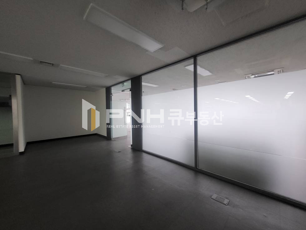 경기 의왕시 오전동 의왕시 대형사옥 내 1개층 전체 전용 약160평 사무실 ,연구소,공장 공간 추천임대 월세 매물번호 11188 사진 6