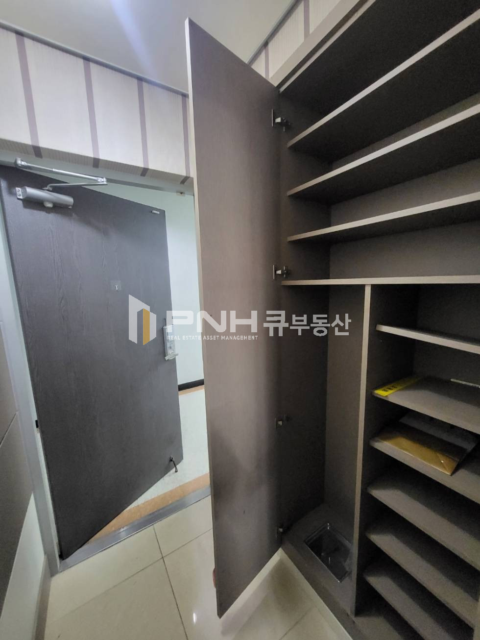 경기 안양동안구 관양동 오피스텔이라 냉장고,세탁기,에어컨 완비, 사무실 겸 주거 가능(전입신고X) 월세 매물번호 11208 사진 4