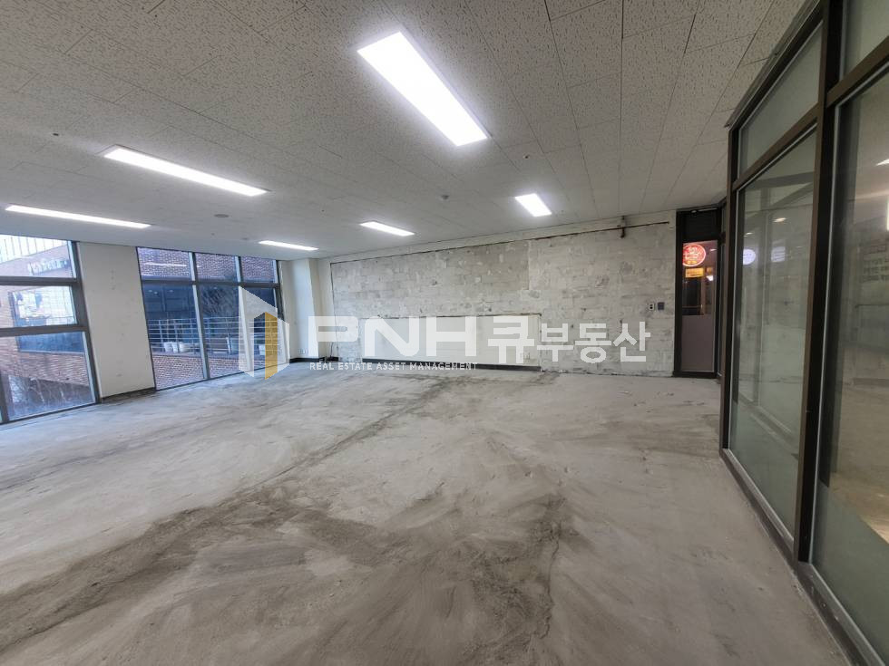 경기 안양동안구 관양동 미용실,필라테스,식당 모든 업종 가능 한 무권리 코너자리 월세 매물번호 11210 사진 1