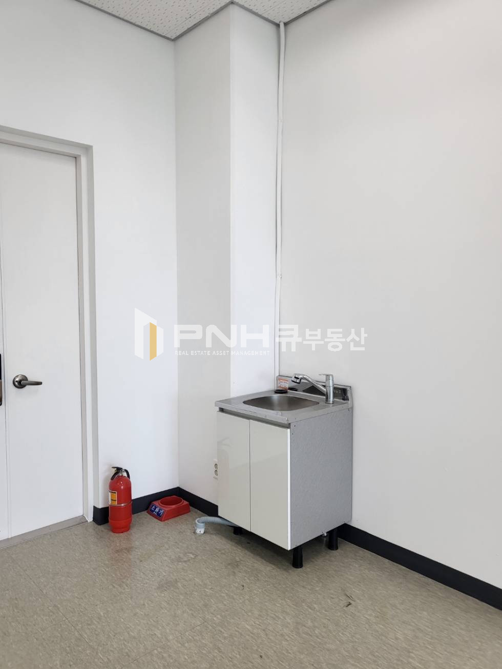 경기 안양동안구 호계동 금정역 도보10분 이내 ,역세권, 지식산업센터 내 소형 사무실 월세 매물번호 11215 사진 3