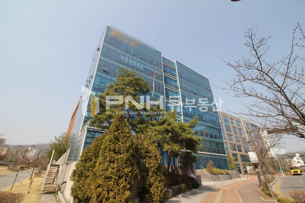경기 안양동안구 관양동 동편마을 신축 급 사옥 내 전용80평 고급형 룸4 갖춘 추천 사무실 임대 월세 매물번호 10895 사진 1