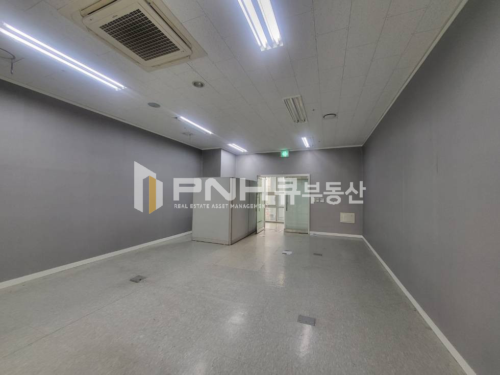 경기 안양동안구 관양동 전용20, 룸1, 전망좋은, 뛰어난 외관의 건 물 월세 매물번호 11218 사진 1