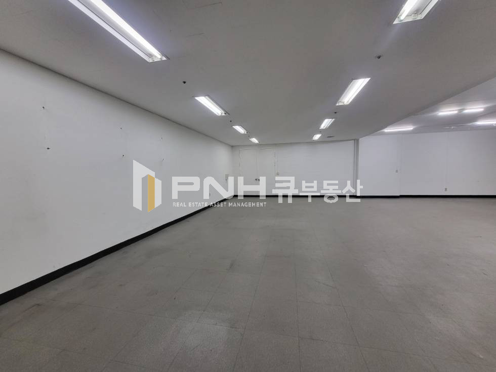 경기 안양동안구 관양동 저렴한 대형 평수 공장 및 사무실,상태 좋음, 화물엘레베이터 사용편리 월세 매물번호 11221 사진 4