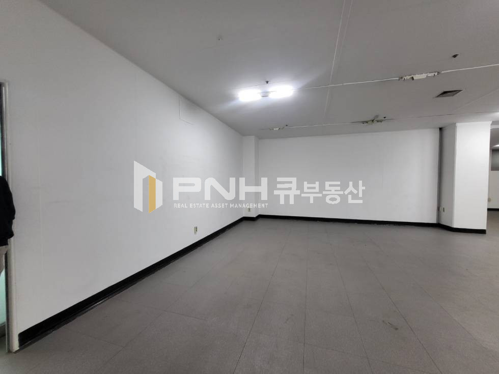 경기 안양동안구 관양동 저렴한 대형 평수 공장 및 사무실,상태 좋음, 화물엘레베이터 사용편리 월세 매물번호 11221 사진 7