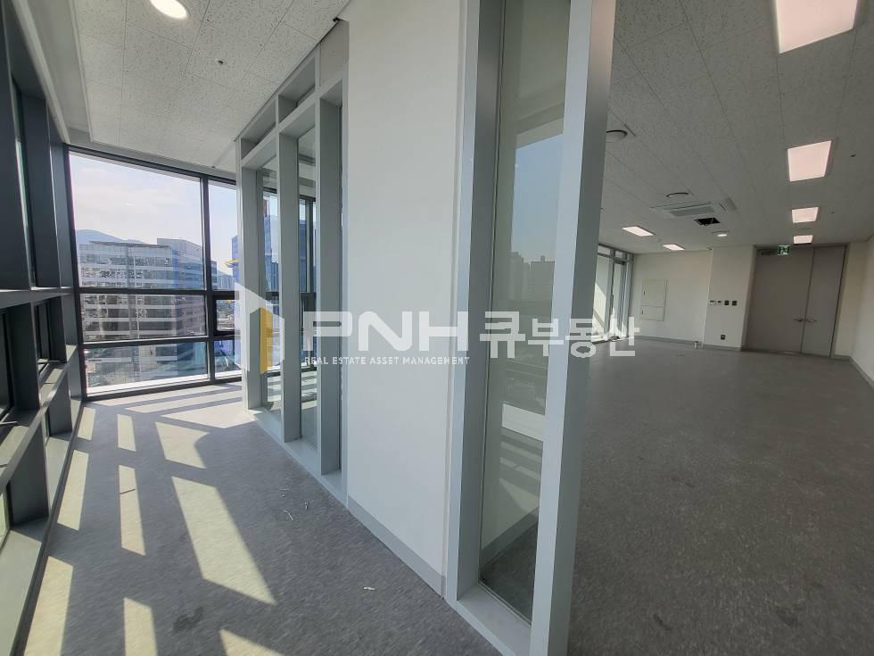 경기 안양동안구 평촌동 디하우트,가장저렴,시스템냉난방기,첫입주 월세 매물번호 11225 사진 5