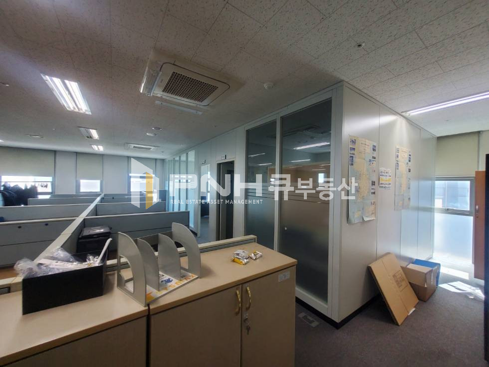 경기 안양동안구 관양동 평촌역 도보2분 역세권 전용230평대 고급형 사옥내 사무실 임대 월세 매물번호 10738 사진 2
