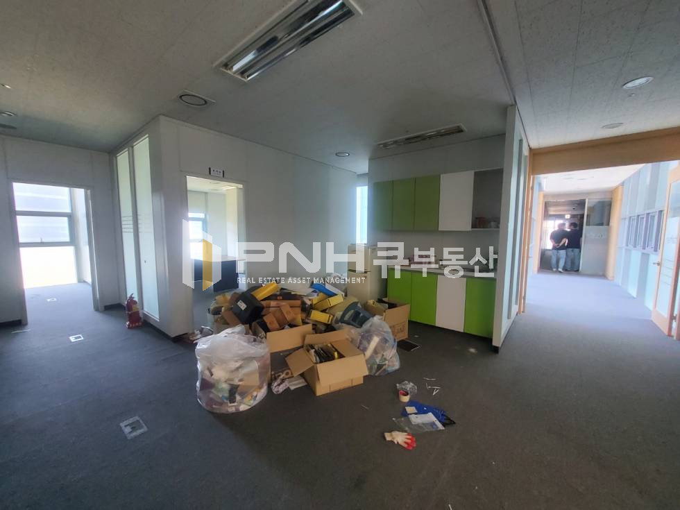 경기 안양동안구 관양동 평촌역 도보2분 역세권 전용230평대 고급형 사옥내 사무실 임대 월세 매물번호 10738 사진 5