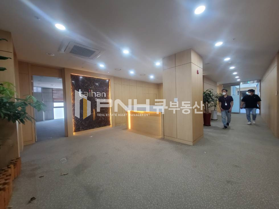 경기 안양동안구 관양동 평촌역 도보2분 역세권 전용230평대 고급형 사옥내 사무실 임대 월세 매물번호 10738 사진 8