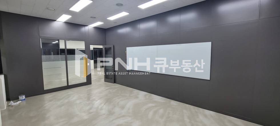 경기 안양동안구 관양동 평촌스마트스퀘어 전용260평 신축 첫입주 사옥 내 고급형 사무실임대 월세 매물번호 11230 사진 2