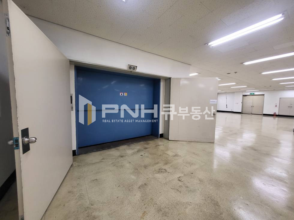경기 군포시 금정동 금정역 역세권 1층 공장,창고 추천 약 130평 공간임대 월세 매물번호 11238 사진 6