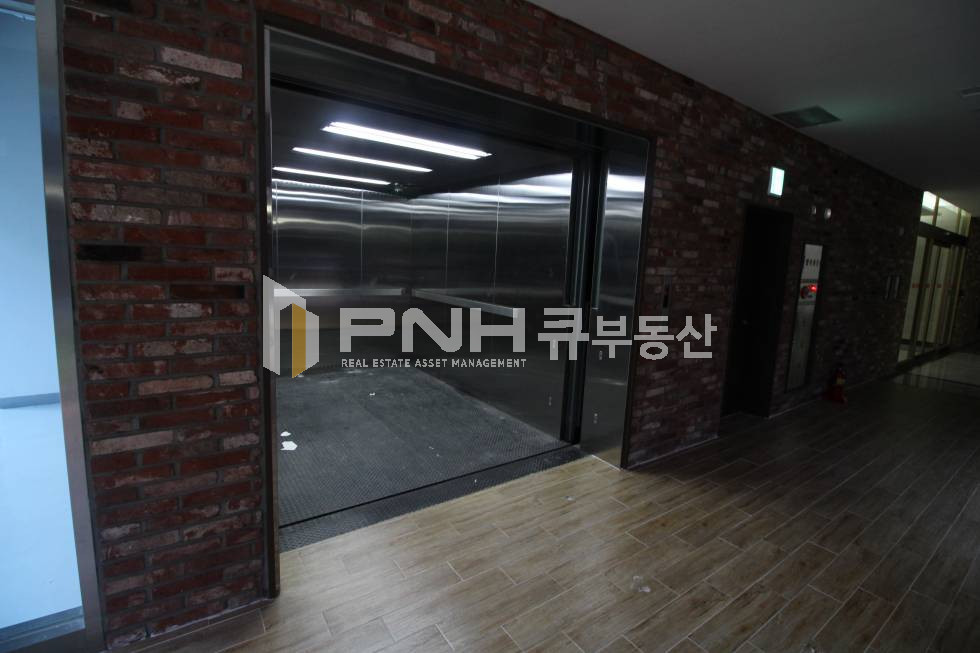 경기 안양동안구 관양동 평촌스마트스퀘어 전용960평 대형면적 고급형 사무실 추천임대 월세 매물번호 11206 사진 3