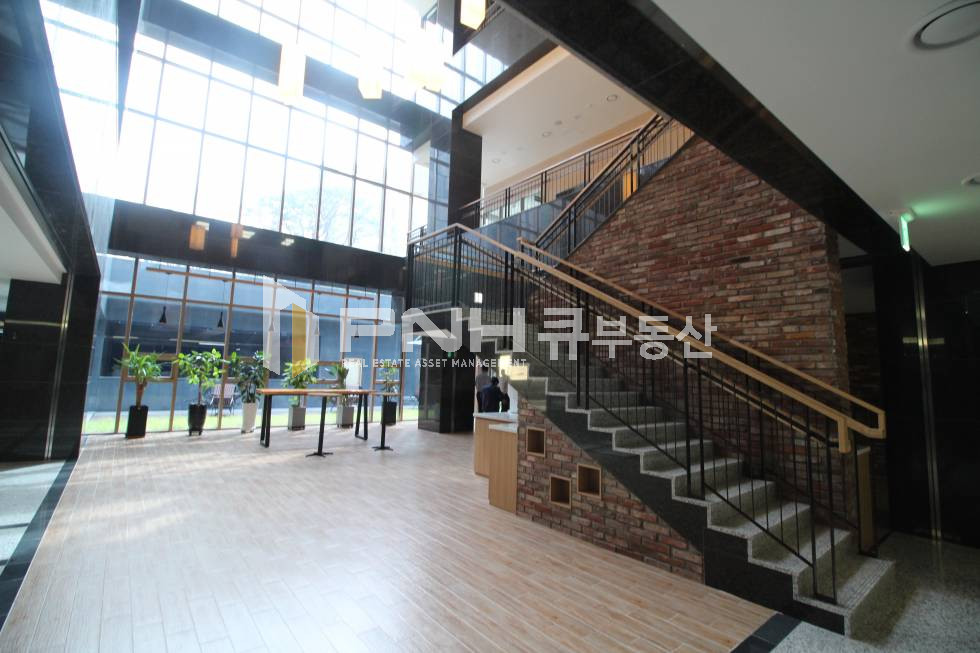 경기 안양동안구 관양동 평촌스마트스퀘어 전용960평 대형면적 고급형 사무실 추천임대 월세 매물번호 11206 사진 10