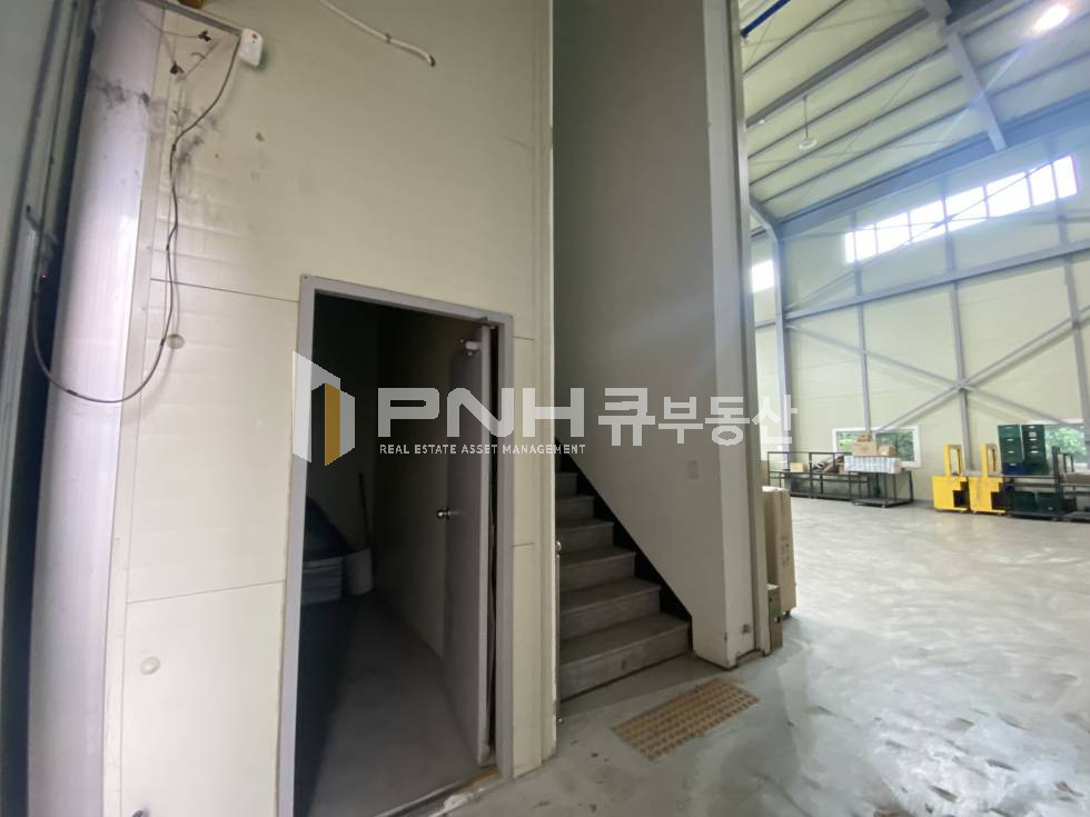 경기 의왕시 이동 의왕테크노타운 인근 약 250평 창고 1,2층 건물 통임대 월세 매물번호 11269 사진 5