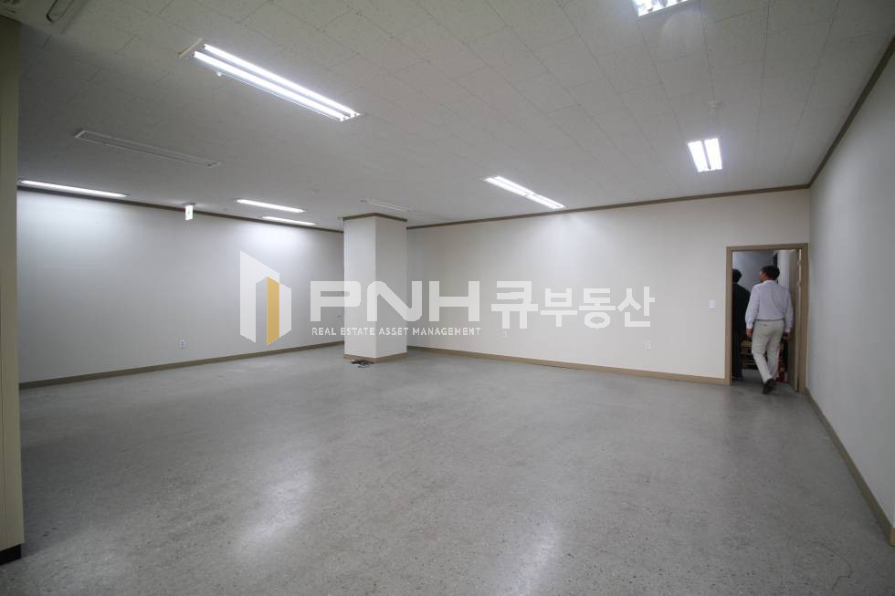 경기 군포시 당정동 군포역 역세권 코너 사옥내 전용 1,000평 4개층 공장임대 월세 매물번호 11288 사진 6