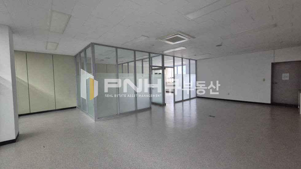 경기 안양동안구 관양동 저렴한 공장, 창고, 주차편리, 룸2,시스템냉난방기 월세 매물번호 11297 사진 6