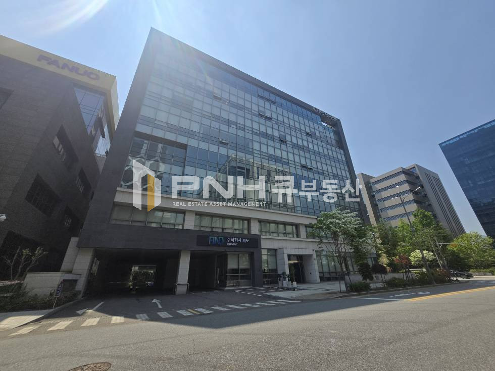 경기 안양동안구 관양동 평촌스마트스퀘어 전용178평 한개층전체 냉난방기유 화물승강기유 월세 매물번호 11259 사진 1