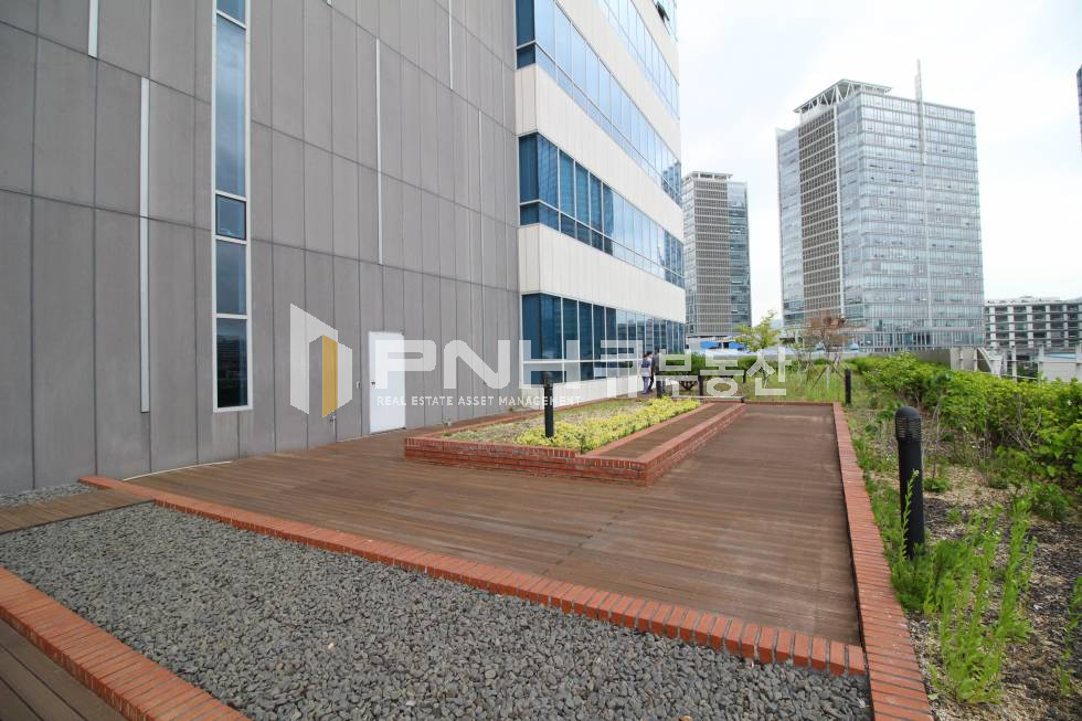 경기 안양동안구 관양동 평촌스마트스퀘어 전용229평 전용 야외 테라스 8톤 승강기 공장임대 월세 매물번호 11290 사진 10