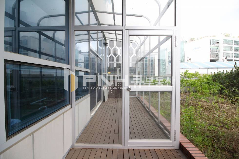 경기 안양동안구 관양동 평촌스마트스퀘어 전용229평 전용 야외 테라스 8톤 승강기 공장임대 월세 매물번호 11290 사진 12