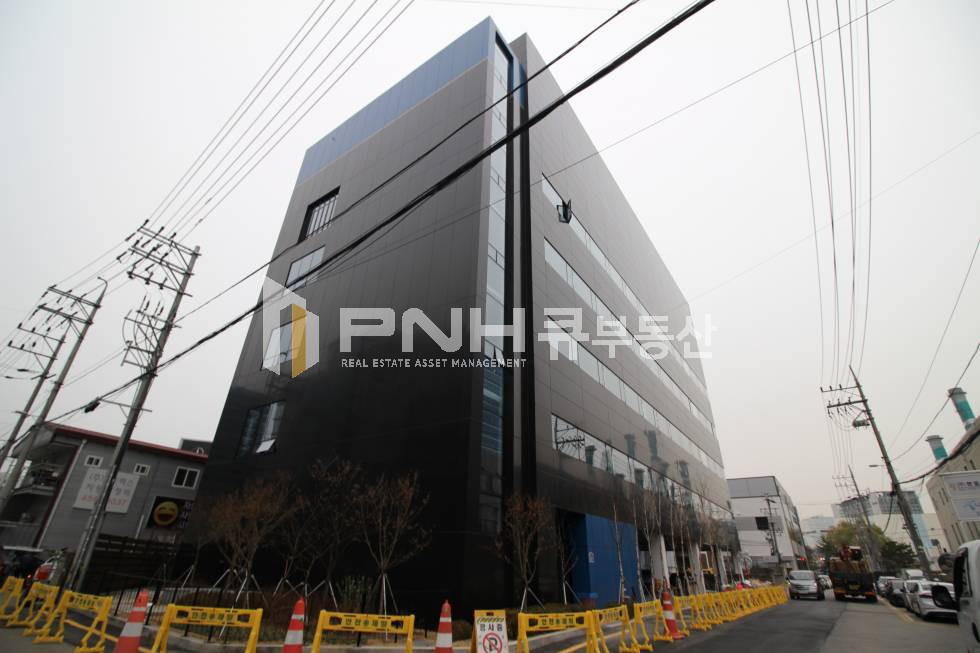 경기 안양동안구 관양동 평촌역 역세권 신축 사옥 내 전용 약 304평 업종제한 없는 고급형 사옥내 사무실 임대 월세 매물번호 11304 사진 13