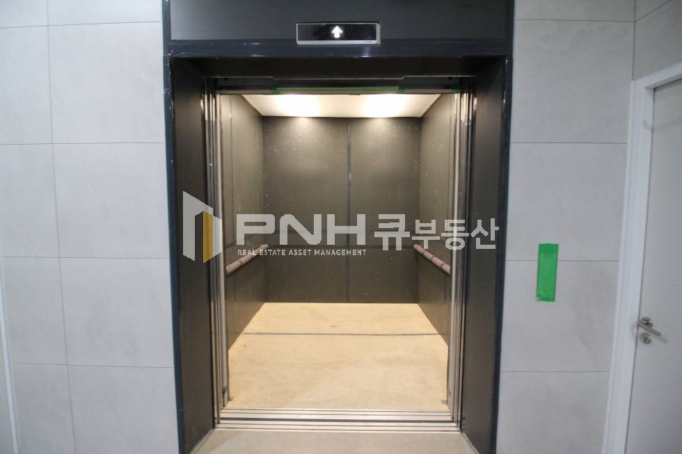 경기 안양동안구 관양동 평촌역 2개층 전용 608평 노출천장 준신축 사옥내 사무실임대 월세 매물번호 11316 사진 12