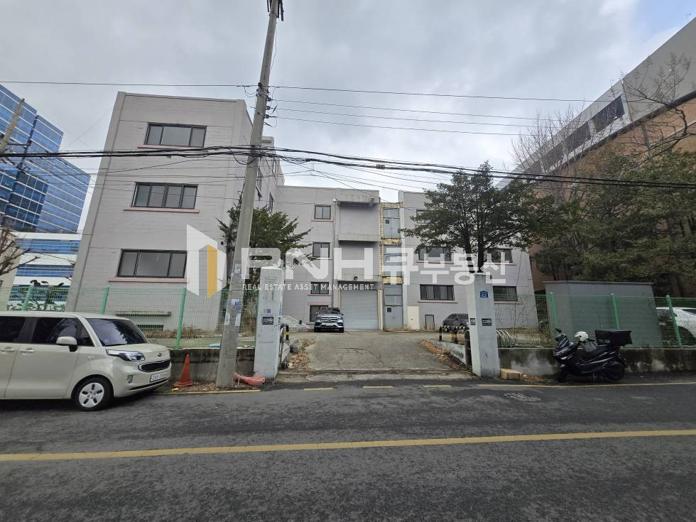 경기 안양동안구 관양동 평촌역 인근 3개층 사옥 앞마당 단독 넓은 통임대 공장 월세 매물번호 11325 사진 1