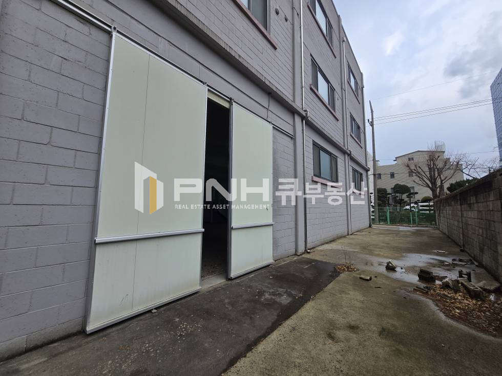 경기 안양동안구 관양동 평촌역 인근 3개층 사옥 앞마당 단독 넓은 통임대 공장 월세 매물번호 11325 사진 4
