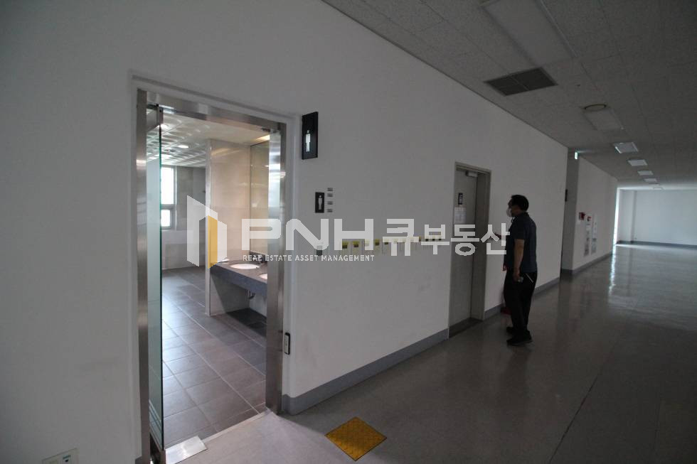 경기 안양동안구 호계동 금정역 최고급형 사옥 내 전용 483평 복지시설 최상인 공장동 임대 월세 매물번호 11336 사진 4